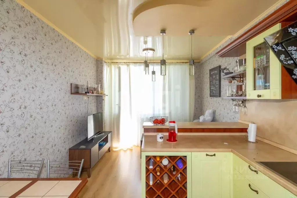 3-к кв. Тюменская область, Тюмень Заречный проезд, 39к2 (87.5 м) - Фото 1