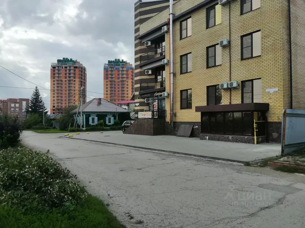 Дом в Омская область, Омск ул. 2-я Затонская (83 м) - Фото 1