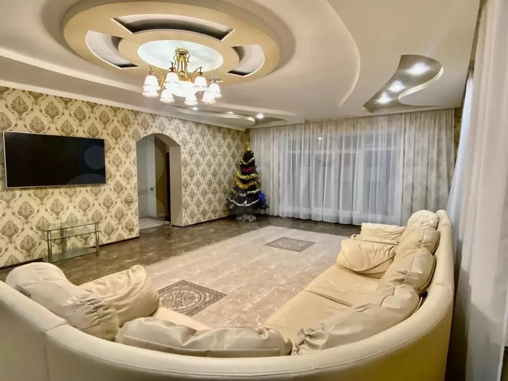 Коттедж 250 м на участке 10 сот. - Фото 0
