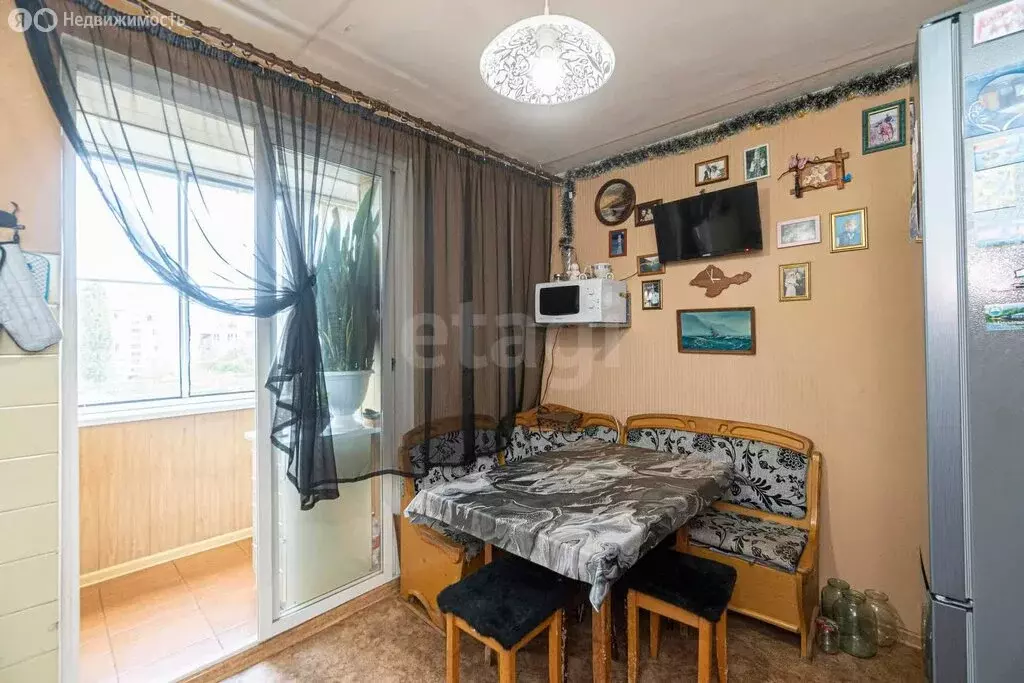 3-комнатная квартира: Севастополь, улица Генерала Лебедя, 18 (72 м) - Фото 1