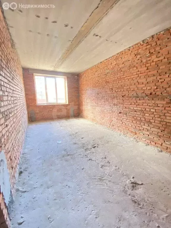 3-комнатная квартира: Владикавказ, улица Куйбышева, 77В (100 м) - Фото 1