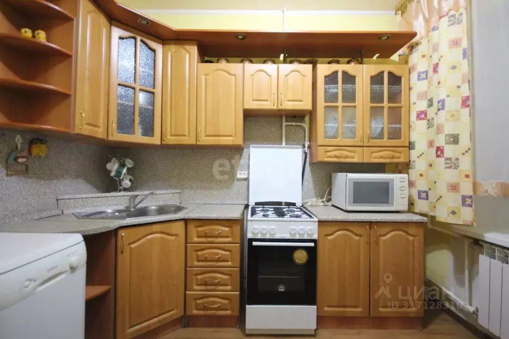 2-к кв. Ямало-Ненецкий АО, Новый Уренгой ул. Захаренкова, 2/6 (54.7 м) - Фото 0