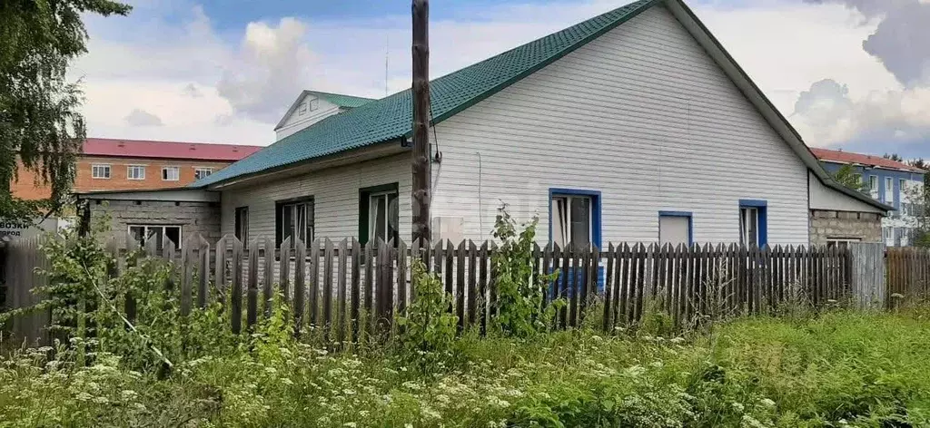 Дом в Омская область, Тевриз рп ул. Чехова (162 м) - Фото 0