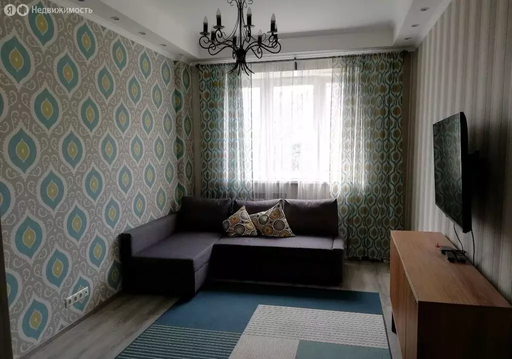 1-комнатная квартира: Абинск, Республиканская улица, 15 (32 м) - Фото 0