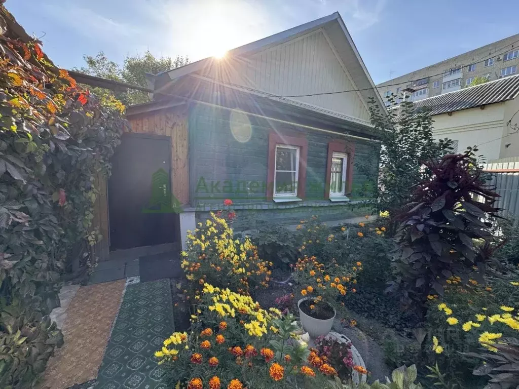 Дом в Саратовская область, Саратов ул. Имени И.А. Слонова, 27А (53 м) - Фото 1