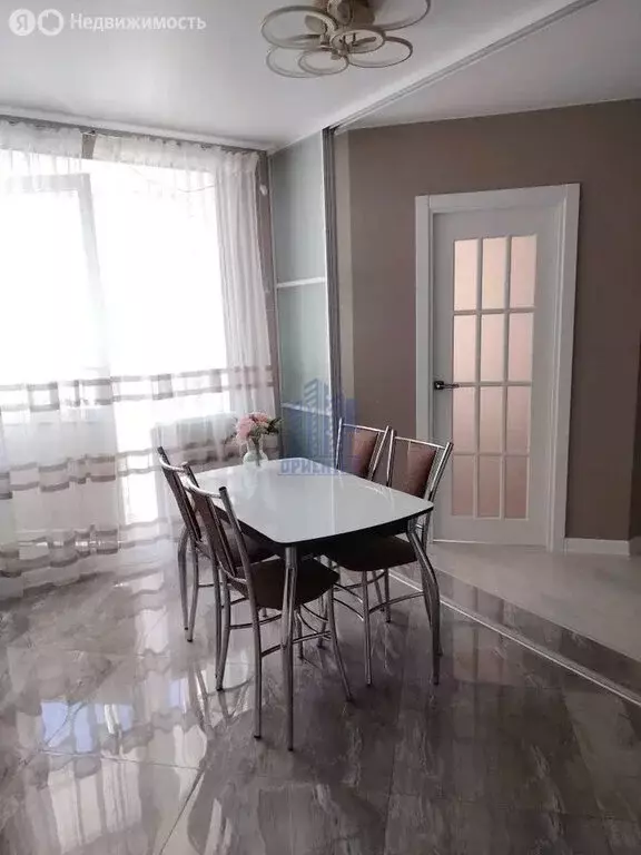 2-комнатная квартира: Чебоксары, Радужная улица, 4 (65 м) - Фото 2