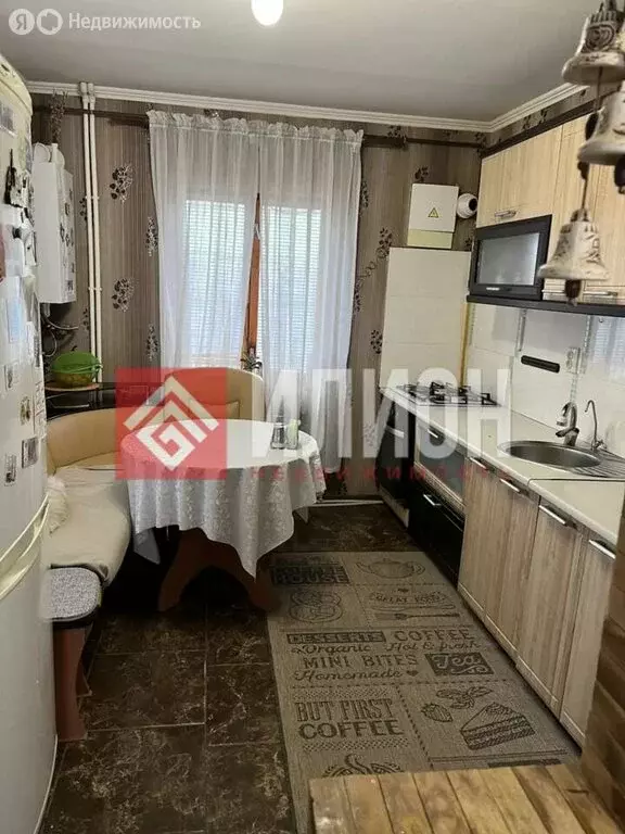 Дом в Феодосия, СПК Геотехник, Малиновая улица (100 м) - Фото 1