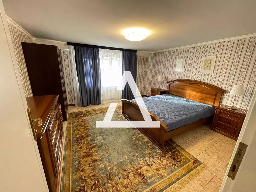 5-к кв. Самарская область, Самара ул. Циолковского, 1а (250.0 м) - Фото 2