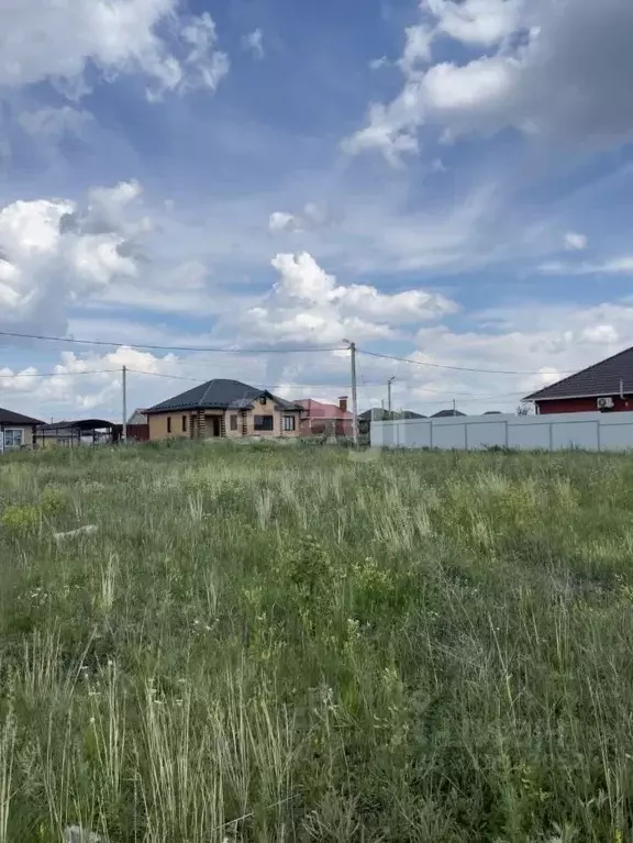 Участок в Белгородская область, Старый Оскол ул. Андреевская (8.0 ... - Фото 0