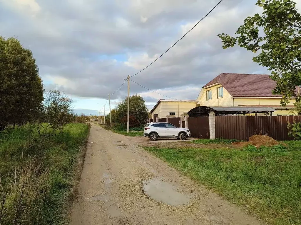 Участок в Ленинградская область, Волосовский район, Большеврудское ... - Фото 0