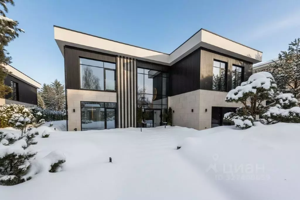 Коттедж в Московская область, Одинцовский городской округ, д. Жуковка  ... - Фото 2