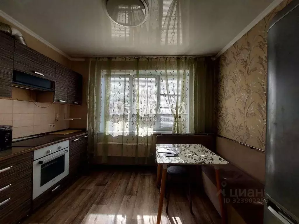 1-к кв. Белгородская область, Старый Оскол Ольминского мкр, 5 (40.0 м) - Фото 1