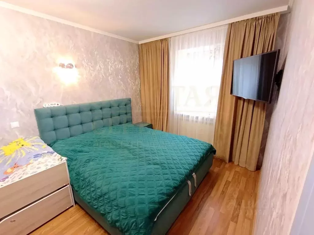 3-к кв. Белгородская область, Белгород ул. Есенина, 32 (81.9 м) - Фото 2