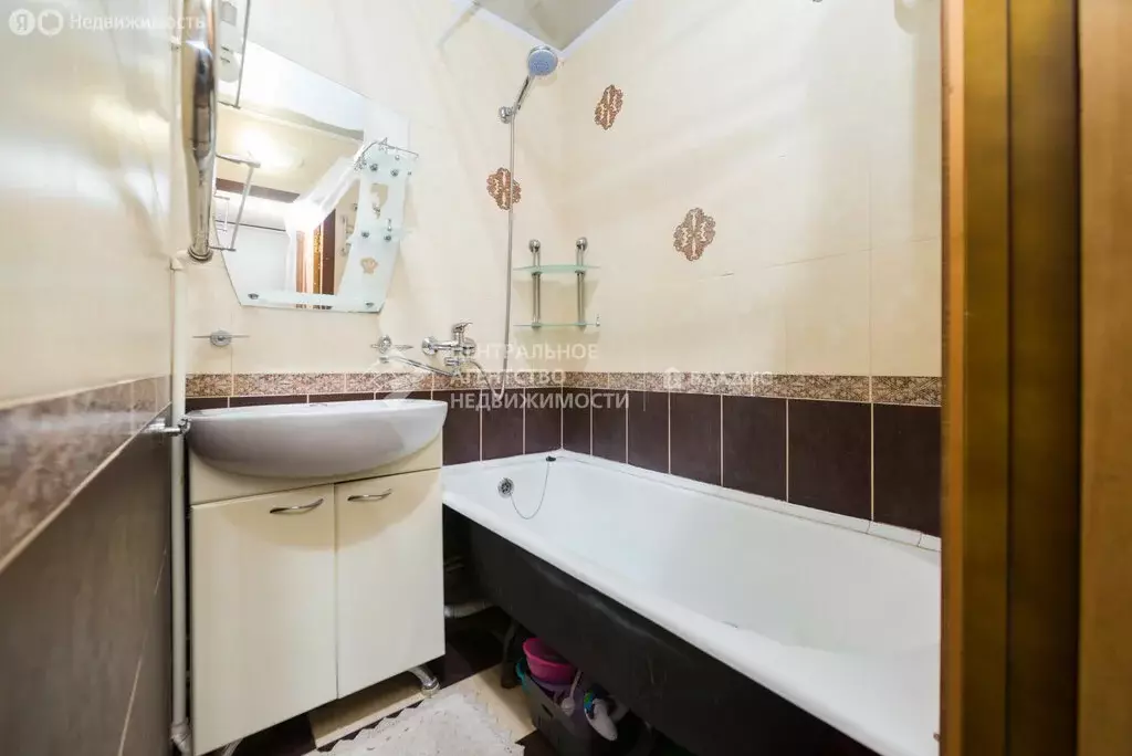 3-комнатная квартира: Рязань, Высоковольтная улица, 37к3 (60.5 м) - Фото 1