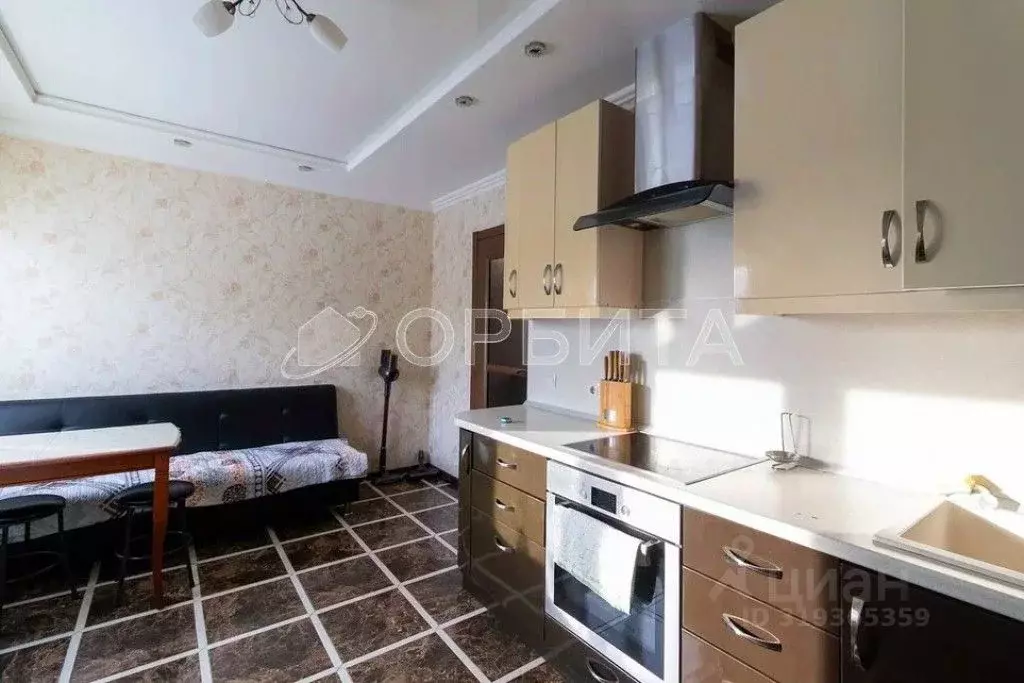 2-к кв. Тюменская область, Тюмень ул. Дмитрия Менделеева, 14 (62.3 м) - Фото 1