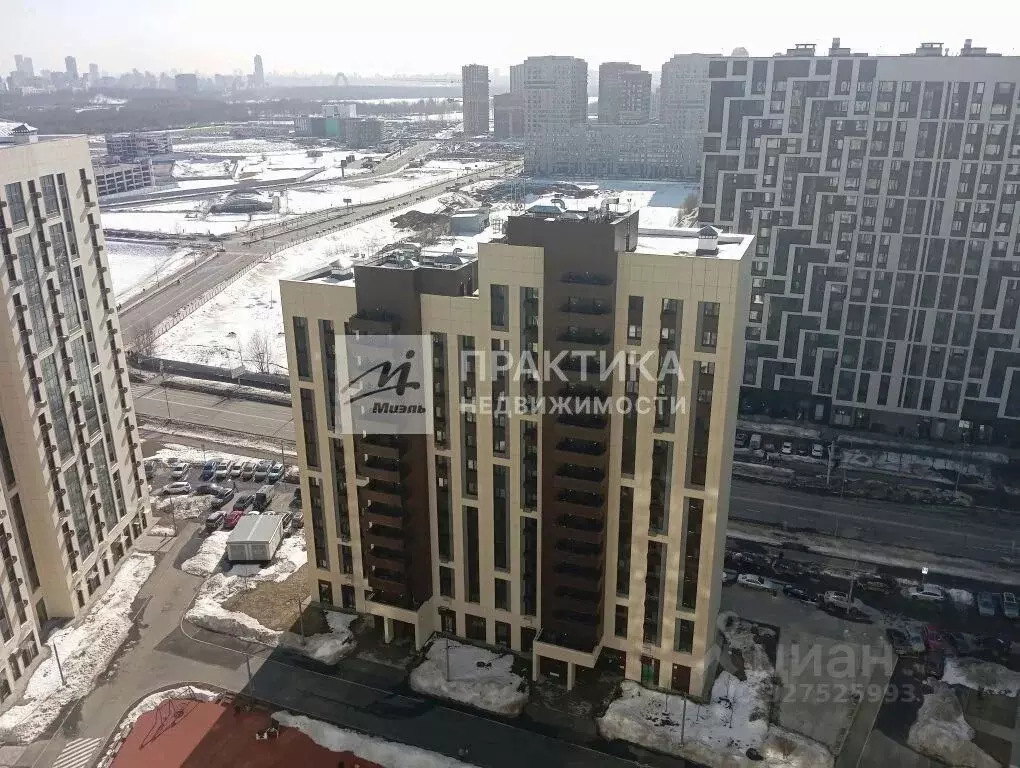 Продается 3-комнатная квартира - Фото 2