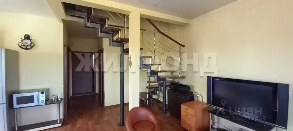 Дом в Кемеровская область, Кемерово Молдавский пер. (126 м) - Фото 1