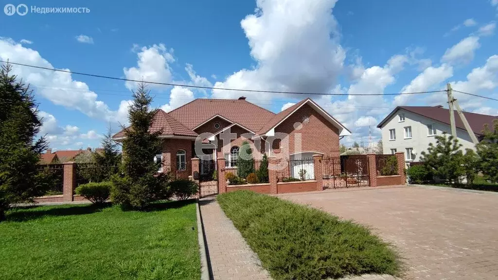 Дом в Белгород, улица Газовиков (273.2 м) - Фото 1