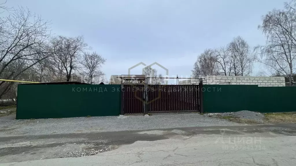 Дом в Свердловская область, Полевской ул. Кологойды, 26 (50 м) - Фото 1