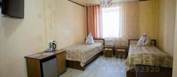 Комната Челябинская область, Миасс ул. 8 Июля, 12 (13.0 м) - Фото 1