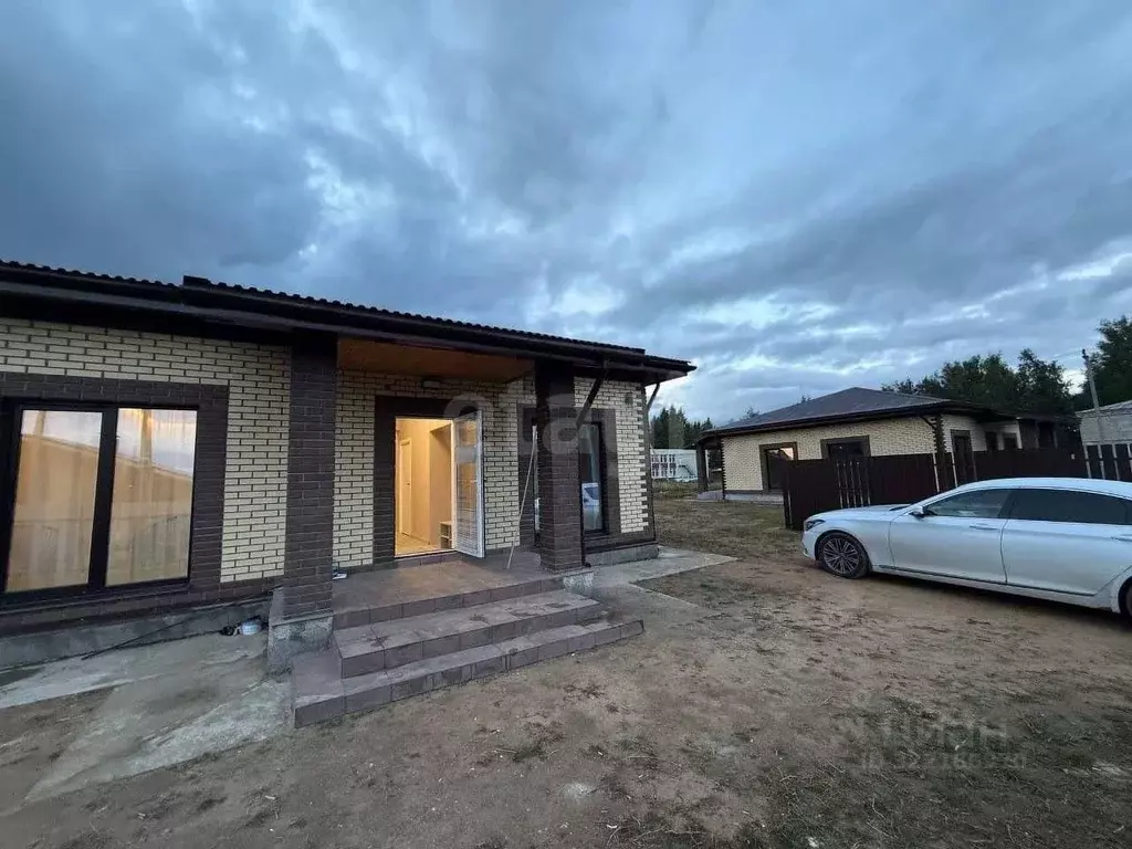 Дом в Ярославская область, Рыбинский муниципальный округ, д. Ефремцево ... - Фото 1