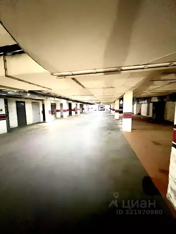 Гараж в Красноярский край, Красноярск ул. Авиаторов, 33 (18 м) - Фото 2