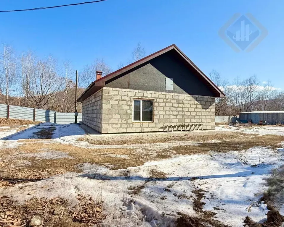 Дом в Приморский край, Партизанский муниципальный округ, с. Голубовка ... - Фото 2