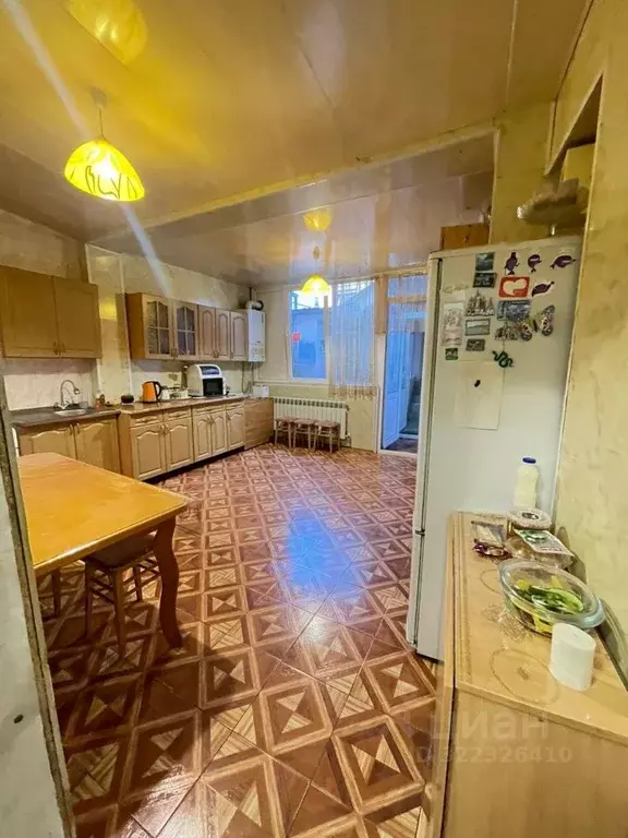 Дом в Северная Осетия, Владикавказ ул. Цаголова, 67 (100 м) - Фото 1