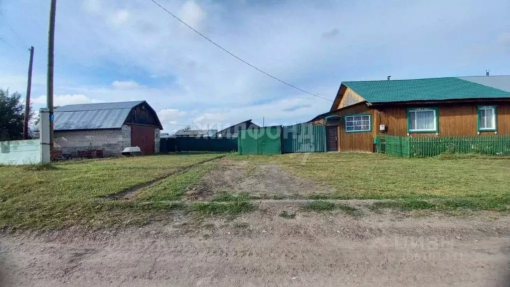 Дом в Кемеровская область, Калтанский городской округ, пос. Малиновка  ... - Фото 0