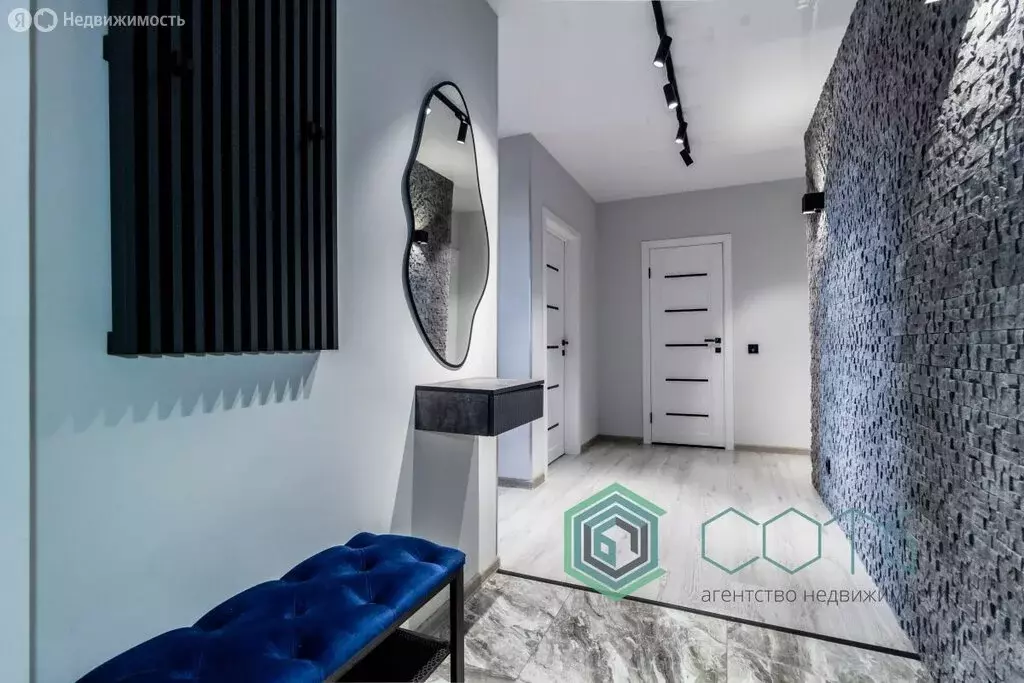 2-комнатная квартира: Калининград, Советский проспект, 236 (59.8 м) - Фото 1