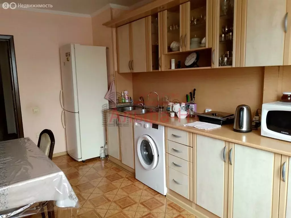 4-комнатная квартира: Ессентуки, Вокзальная улица, 35А (92.7 м) - Фото 0