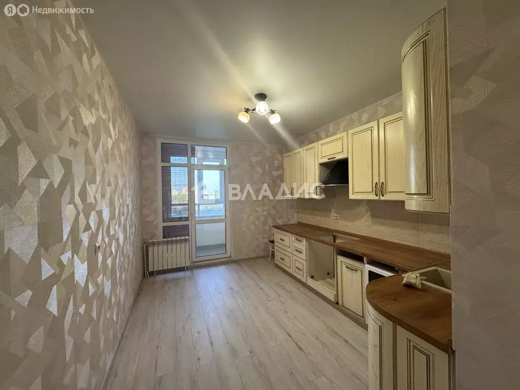 3-комнатная квартира: Белгород, улица Попова, 37 (75 м) - Фото 0