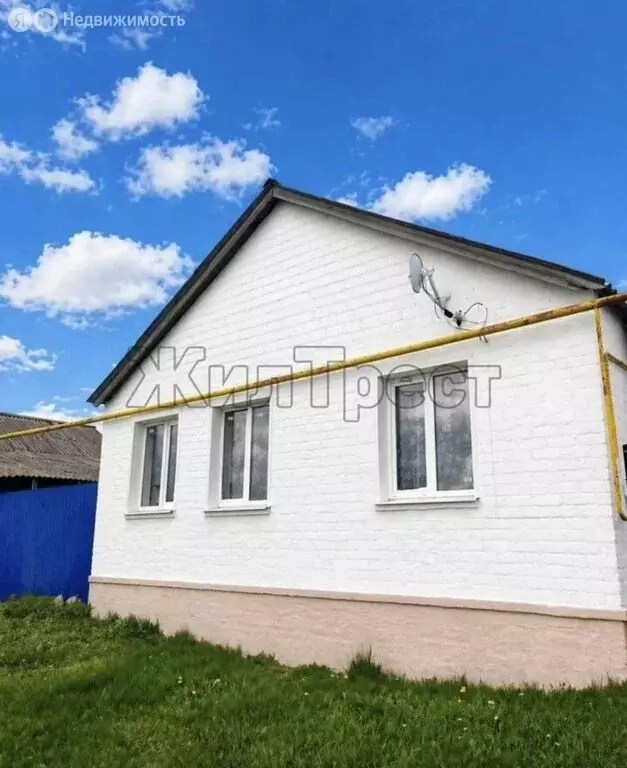 Дом в Белгородская область, Ивнянский муниципальный округ, село ... - Фото 1