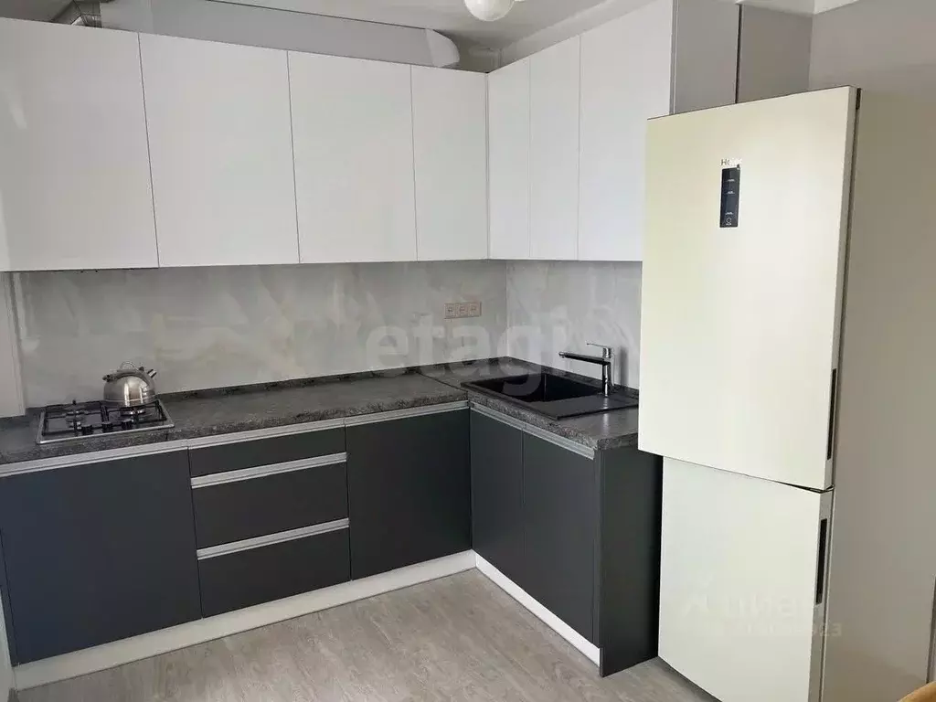 3-к кв. Крым, Симферополь ул. Караимская (70.0 м) - Фото 0