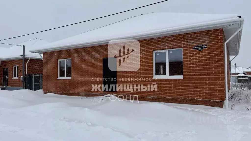 Дом в Саратовская область, Энгельсский район, Красноярское ... - Фото 1