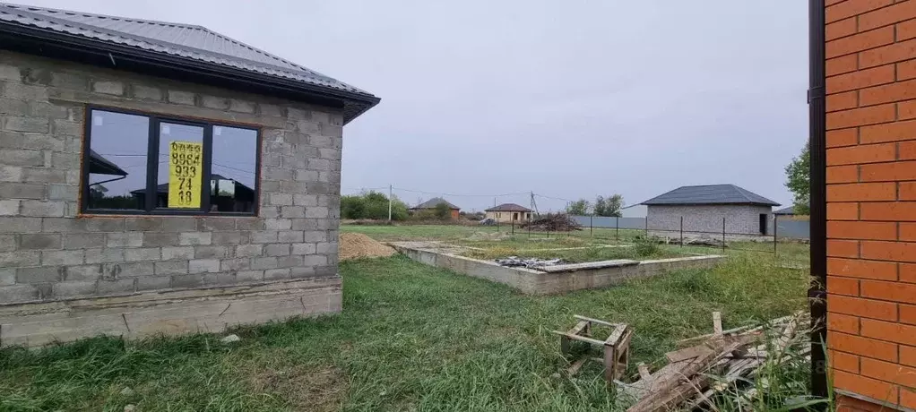 Дом в Адыгея, Тахтамукай аул ул. Карла Маркса (100 м) - Фото 1