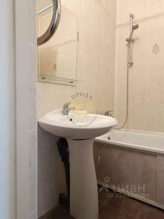 3-к кв. Белгородская область, Старый Оскол Степной мкр,  (98.4 м) - Фото 2