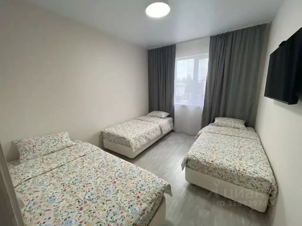 2-к кв. Ямало-Ненецкий АО, Салехард ул. Энтузиастов, 62 (44.0 м) - Фото 1