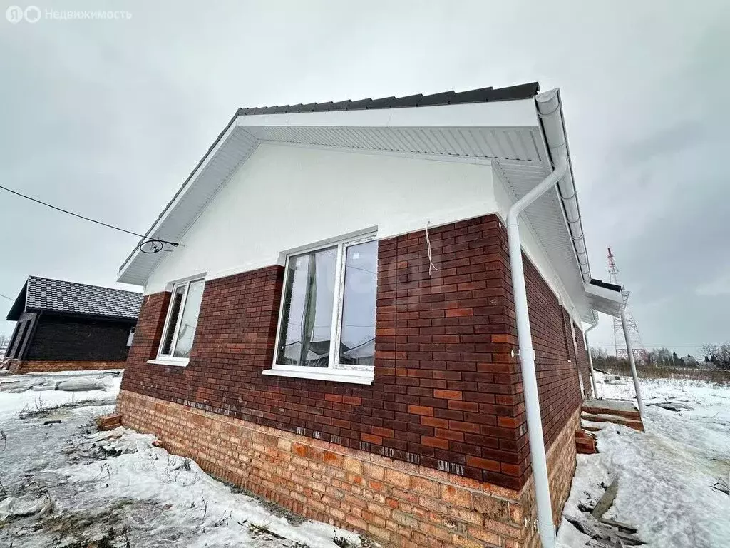 Дом в деревня Ивницы, Центральная улица (750 м) - Фото 1