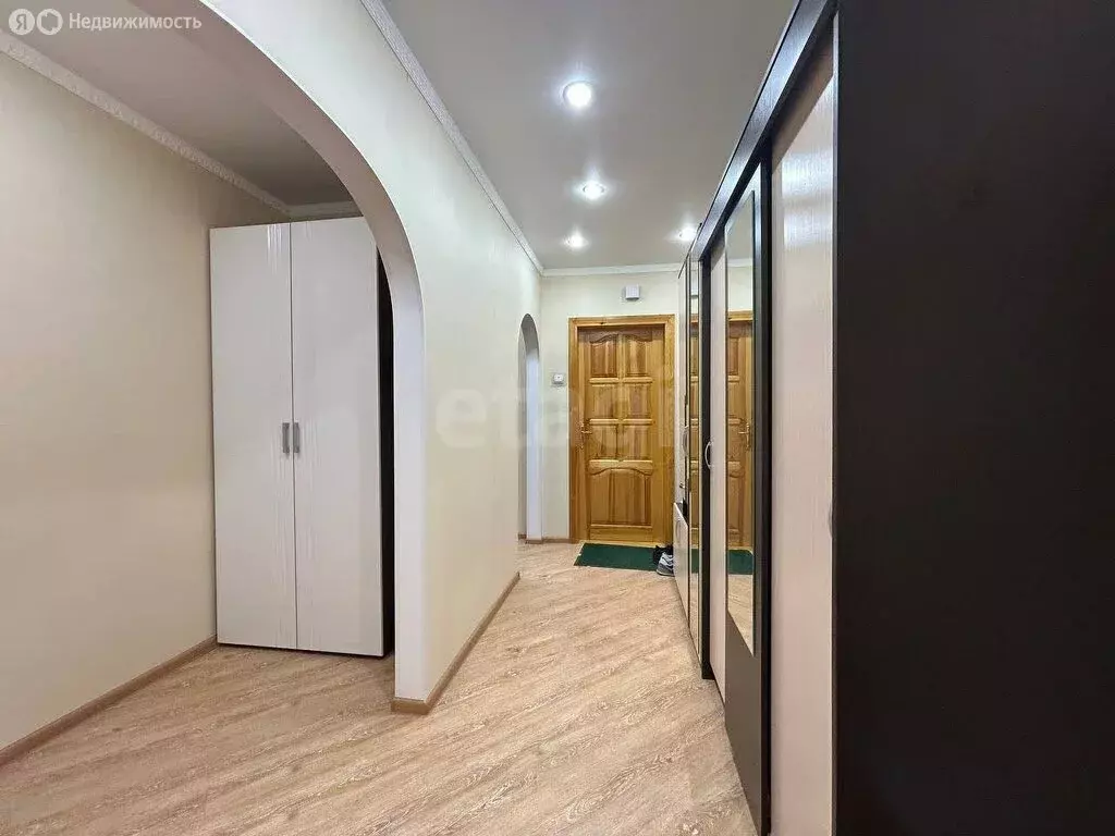 3-комнатная квартира: Белгород, бульвар Юности, 21 (71 м) - Фото 0