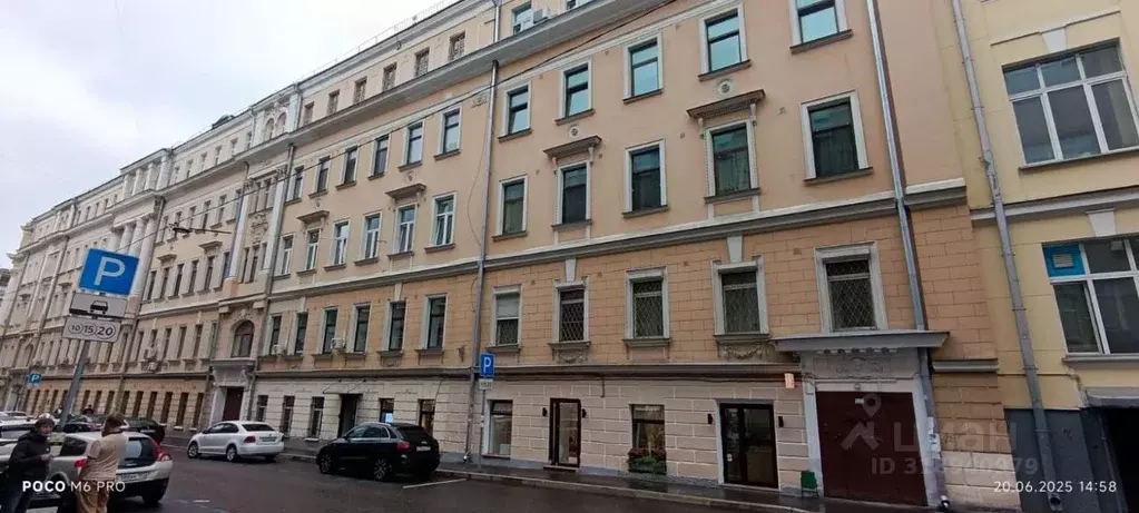 Торговая площадь в Москва Большой Трехсвятительский пер., 6/14 (35 м) - Фото 0