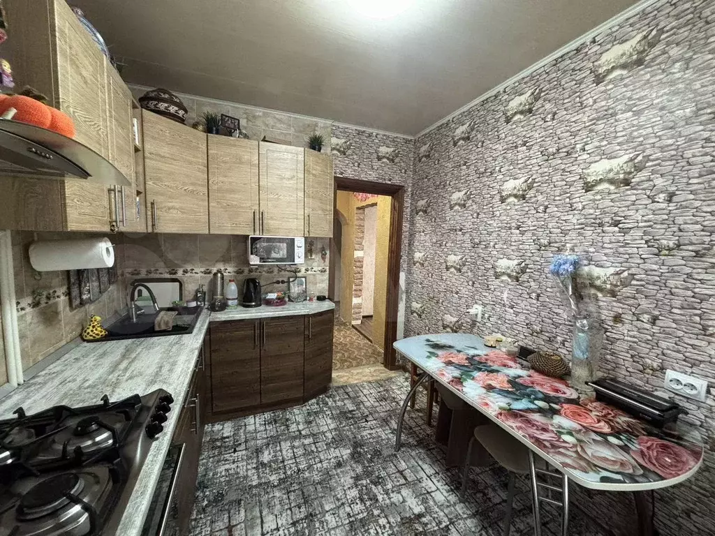 3-к. квартира, 63 м, 1/5 эт. - Фото 1