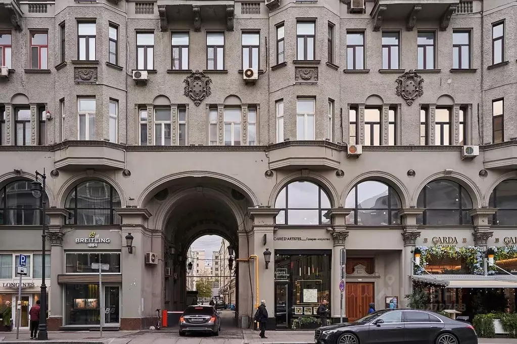 Комната Москва ул. Петровка, 17С2 (27.6 м) - Фото 0