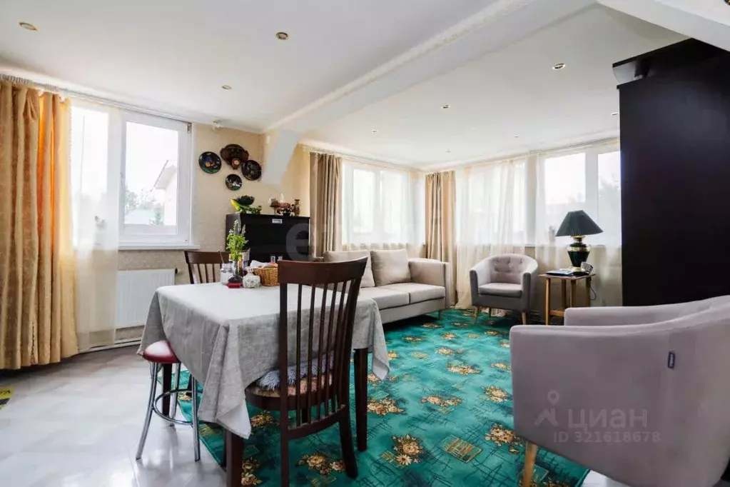 Дом в Ленинградская область, Гатчинский муниципальный округ, д. ... - Фото 1