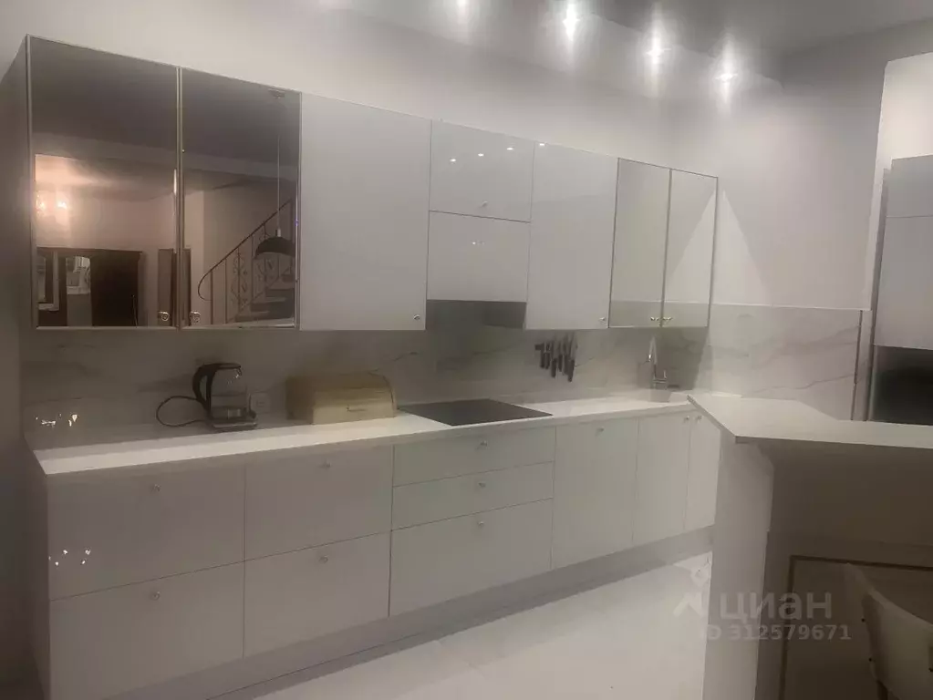 Коттедж в Москва Филатов Луг СНТ, ул. Люпиновая (320 м) - Фото 1