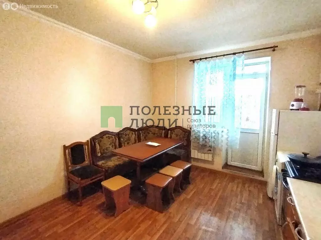 2-комнатная квартира: Орёл, улица Льва Толстого, 21А (66.7 м) - Фото 0