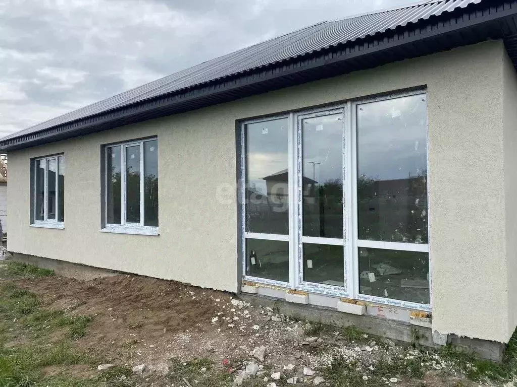 Дом в Самарская область, Волжский район, Черноречье с/пос, с. ... - Фото 1