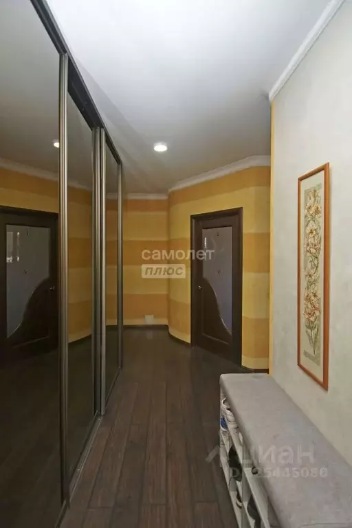 2-к кв. Омская область, Омск ул. Крупской, 8/1 (61.2 м) - Фото 2