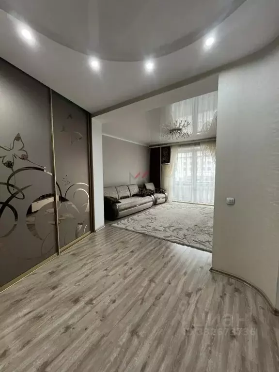 3-к кв. Хакасия, Абакан ул. Кирова, 99Б (105.0 м) - Фото 1