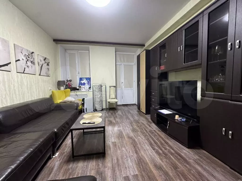 2-к. квартира, 60 м, 2/5 эт. - Фото 1